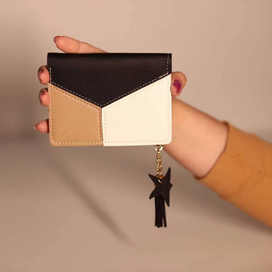 Carteira Feminina Slim com Pingente - Espaço para Moedas e Cartões