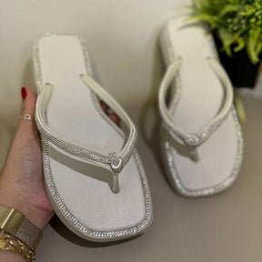 Rasteirinha Premium Glam Shine – Conforto + Brilho na Medida Certa